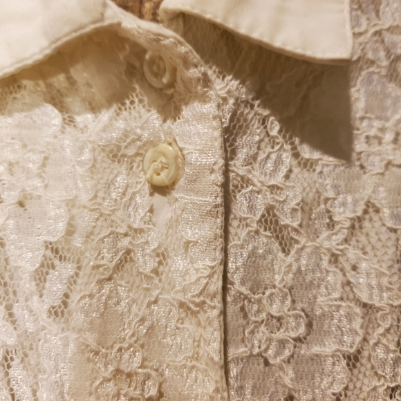 GUC button down lace panel blouse - Picture 5 of 5